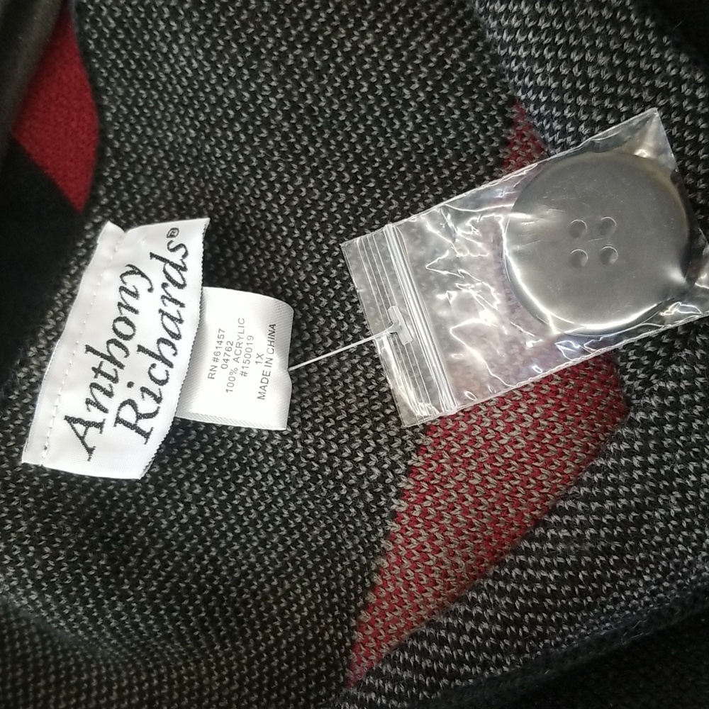 Anthony Richards Size 1X Red and Black Cardigan - Picture 5 of 6